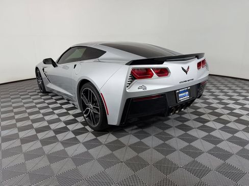 Used 2019 Chevrolet Corvette Stingray Coupe RWD image 5