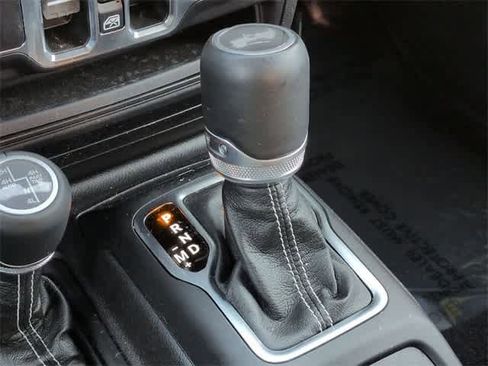 Used 2023 Jeep Wrangler Sahara w/ Cold Weather Group image 34