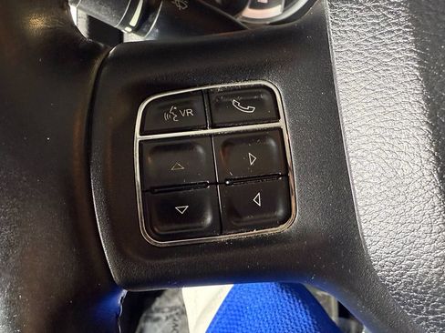 Used 2014 RAM 1500 Classic SLT w/ Luxury Group AWD/4WD image 16
