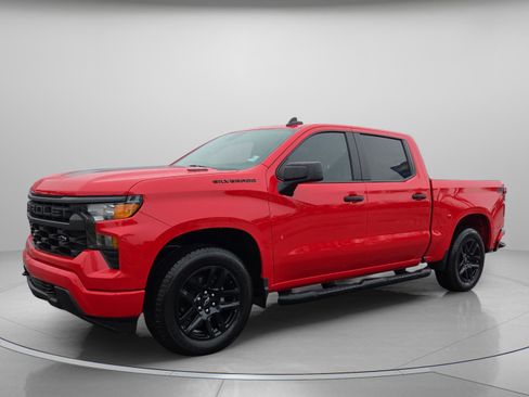 Used 2025 Chevrolet Silverado 1500 Custom w/ Rally Edition RWD image 2