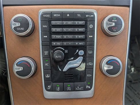 Used 2017 Volvo S60 T5 Inscription Platinum image 23