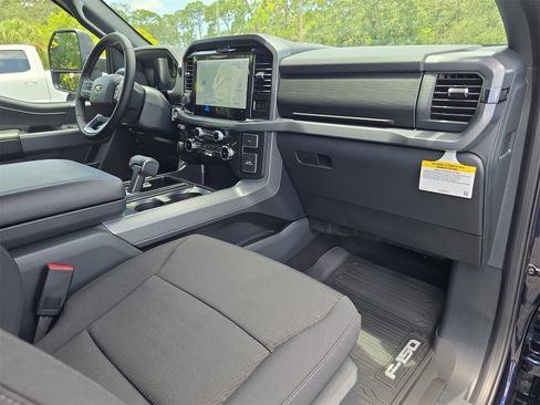 New 2025 Ford F150 XLT w/ Equipment Group 302A MID image 8