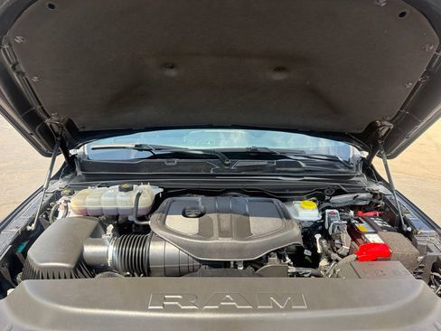 Used 2025 RAM 1500 Big Horn AWD/4WD image 37