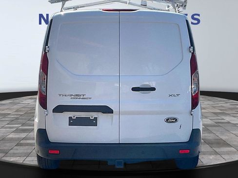Used 2016 Ford Transit Connect XLT image 5