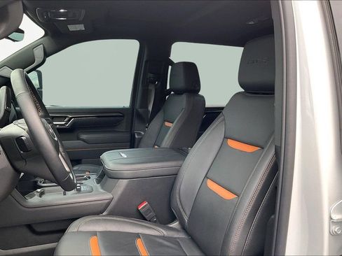 Used 2025 GMC Sierra 3500 AT4 w/ AT4 Premium Plus Package image 24