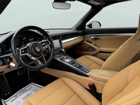 Used 2019 Porsche 911 Targa 4 AWD/4WD image 22