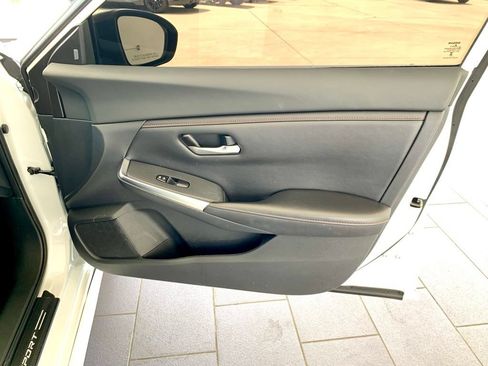 Used 2022 Nissan Sentra SR FWD image 24