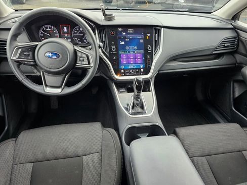 Used 2020 Subaru Outback Premium image 17