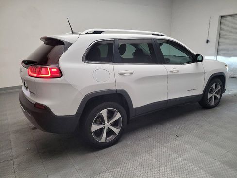 Used 2019 Jeep Cherokee Limited w/ Luxury Group FWD image 10