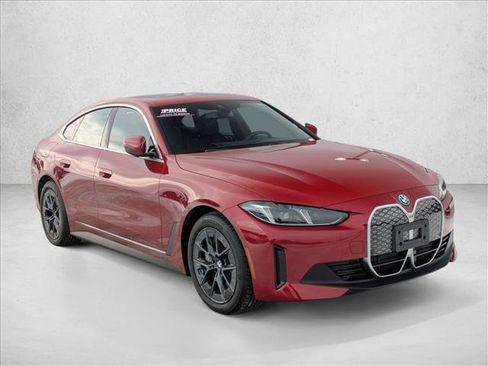 Certified 2025 BMW i4 xDrive40i image 3