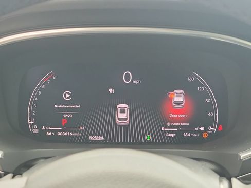 Certified 2026 Acura MDX FWD w/ Technology Package image 25