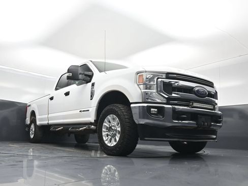Used 2021 Ford F250 XLT w/ XLT Value Package AWD/4WD image 44