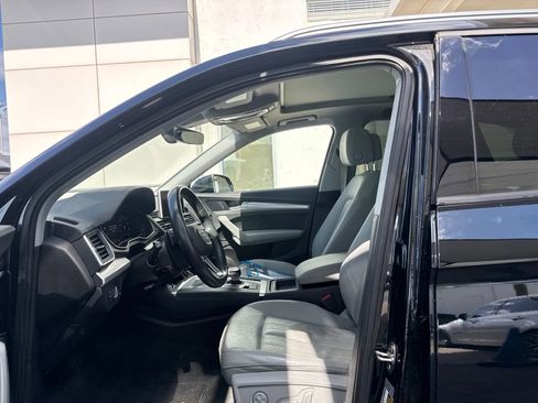 Used 2018 Audi Q5 2.0T Premium AWD/4WD image 9