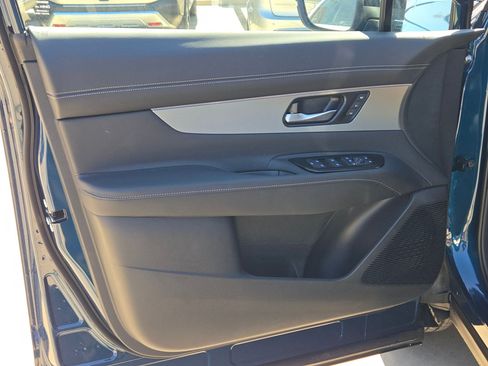 New 2026 Nissan Murano Platinum AWD/4WD image 12