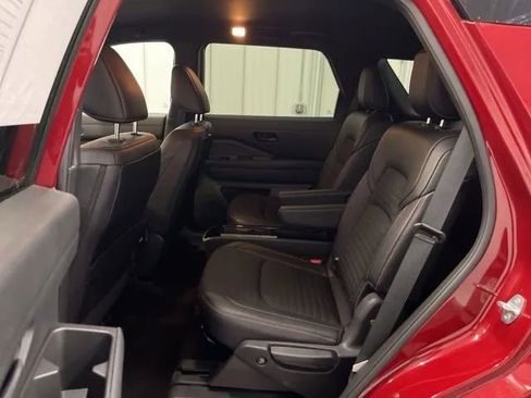Used 2024 Nissan Pathfinder Rock Creek image 11