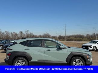 New 2026 Hyundai Kona SE video 3