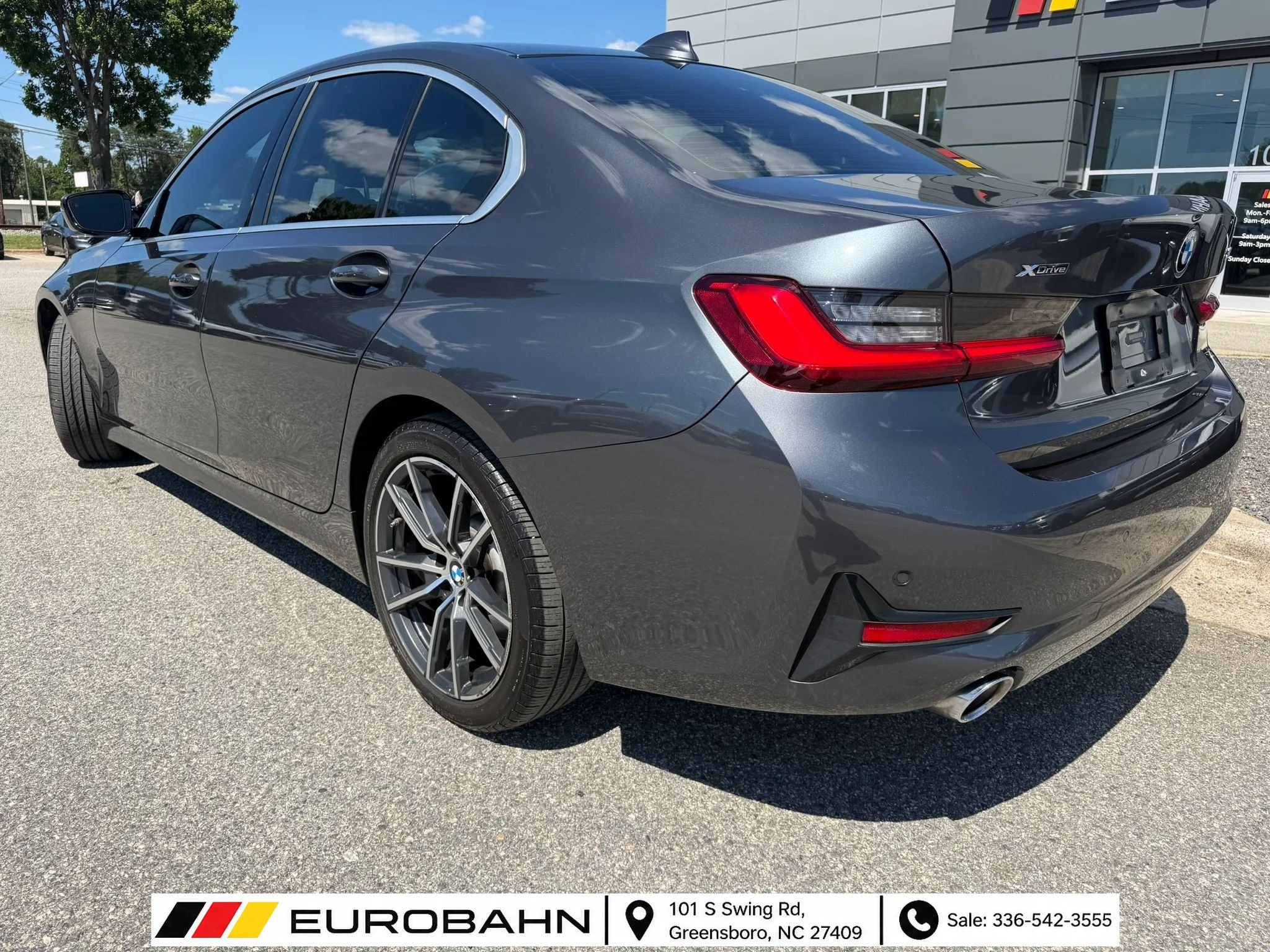 Used 2019 BMW 330i xDrive Sedan w/ Convenience Package AWD/4WD image 32