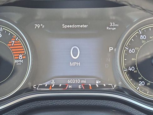 Used 2019 Jeep Cherokee Trailhawk AWD/4WD image 21