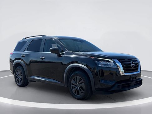 Used 2023 Nissan Pathfinder SV FWD image 8