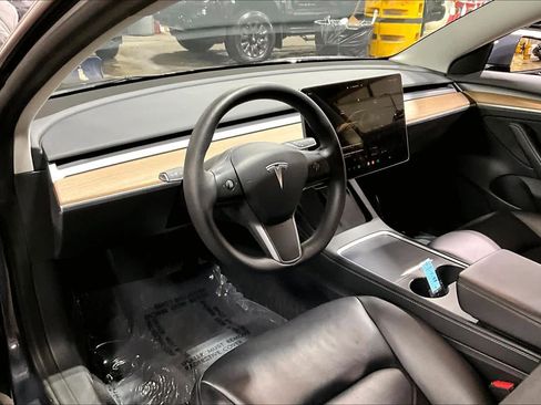 Used 2022 Tesla Model 3 Long Range image 17