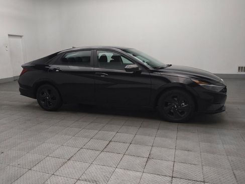 Used 2022 Hyundai Elantra Blue FWD image 11