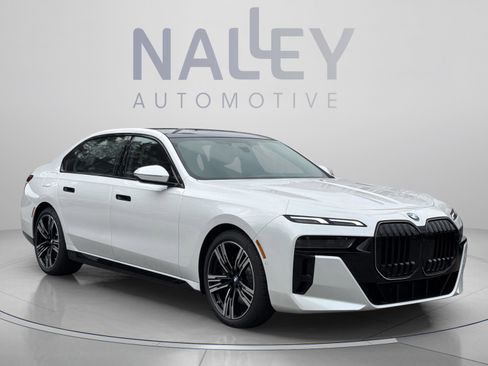 Used 2026 BMW 740i RWD image 7