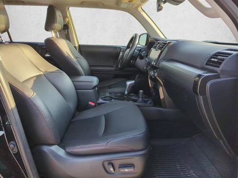 Used 2023 Toyota 4Runner TRD Off-Road Premium w/ Moonroof Package AWD/4WD image 18