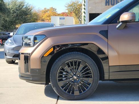 Used 2025 Hyundai Santa Fe Calligraphy image 10