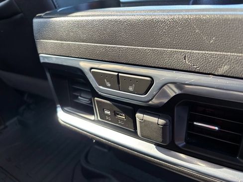 Used 2020 GMC Sierra 1500 SLT w/ SLT Premium Plus Package AWD/4WD image 19