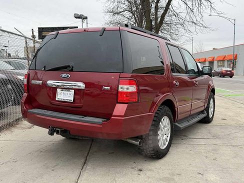 Used 2013 Ford Expedition XLT image 5
