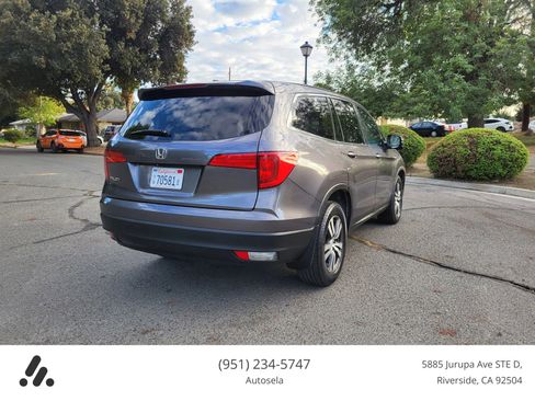 Used 2017 Honda Pilot EX image 10