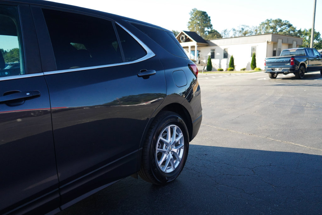 Used 2022 Chevrolet Equinox LT FWD image 22