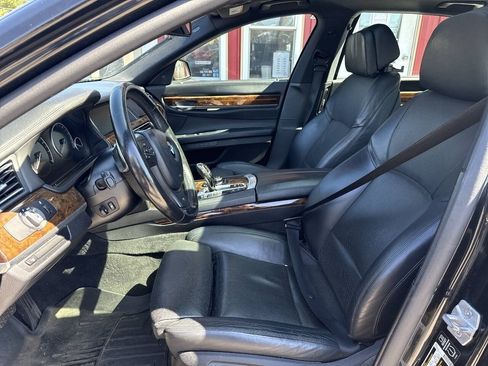 Used 2013 BMW 750Li xDrive AWD/4WD image 5