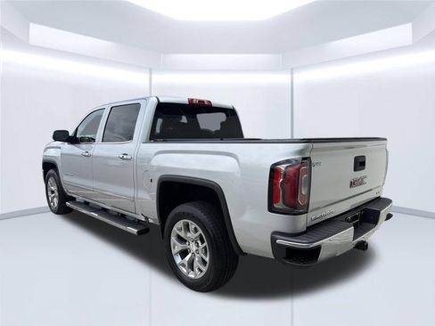 Used 2018 GMC Sierra 1500 SLT w/ SLT Premium Package AWD/4WD image 5