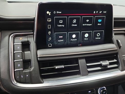 Used 2024 GMC Yukon AT4 image 11