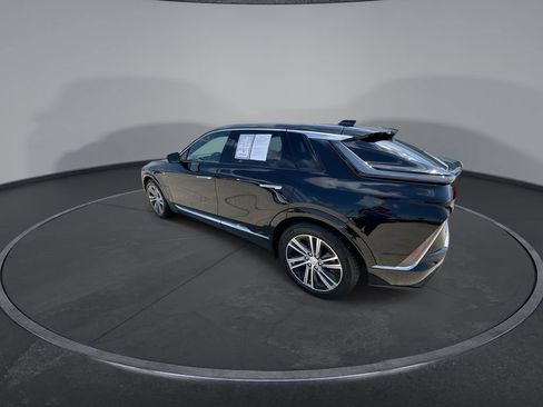 Used 2024 Cadillac Lyriq Luxury RWD image 6
