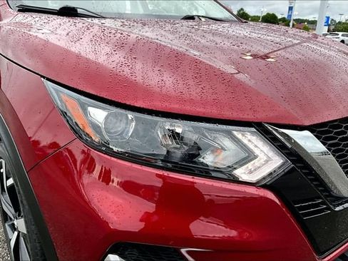 Used 2022 Nissan Rogue Sport SL FWD image 28