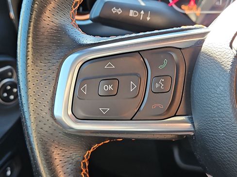 Used 2021 Jeep Gladiator Mojave w/ LED Lighting Group AWD/4WD image 16