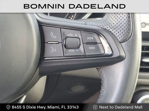 Used 2022 Alfa Romeo Giulia Ti image 19