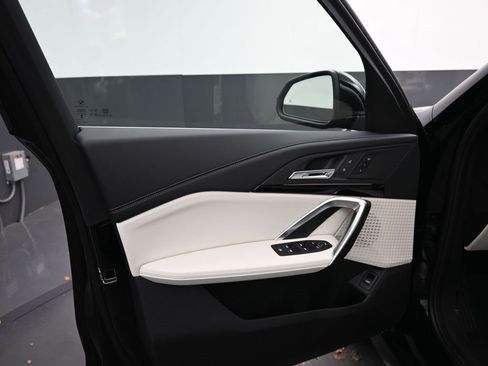 New 2026 BMW X1 xDrive28i w/ Convenience Package image 10