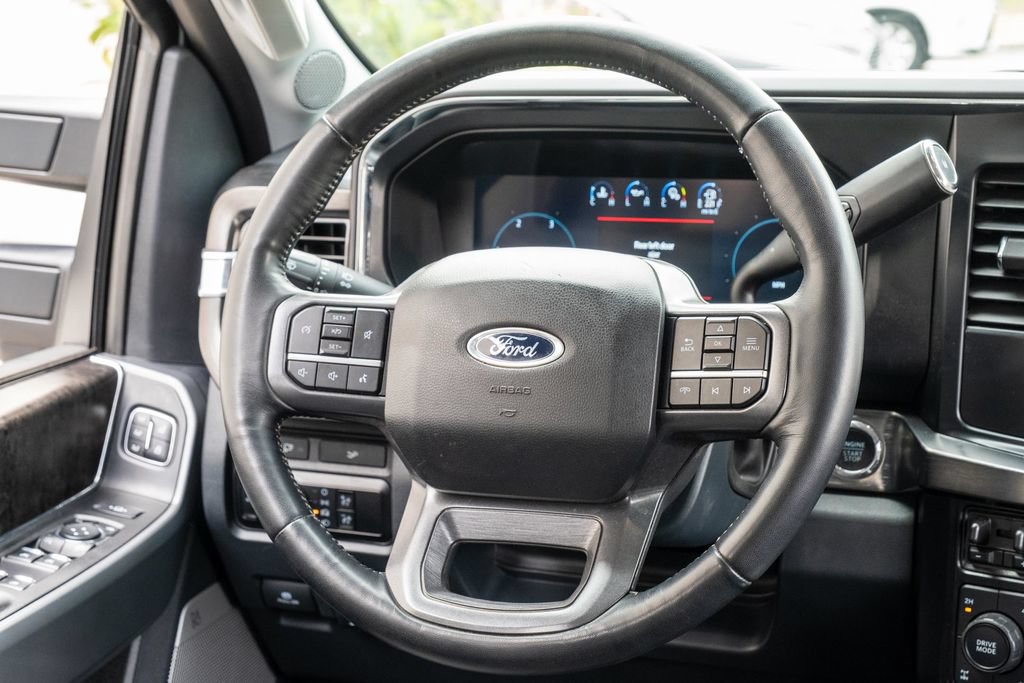 Used 2024 Ford F350 Lariat w/ Sport Appearance Package AWD/4WD image 25