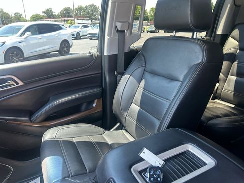 Used 2019 GMC Yukon XL Denali RWD image 22