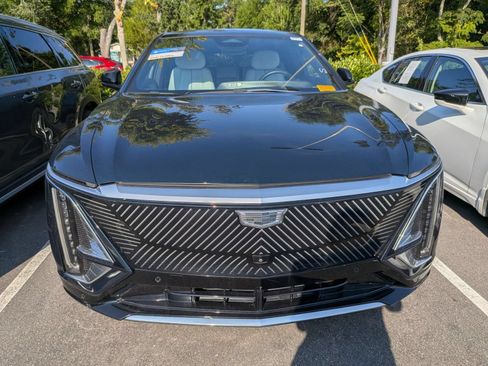 Used 2024 Cadillac Lyriq Luxury RWD image 5