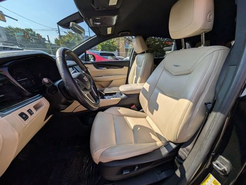 Used 2017 Cadillac XT5 FWD image 15