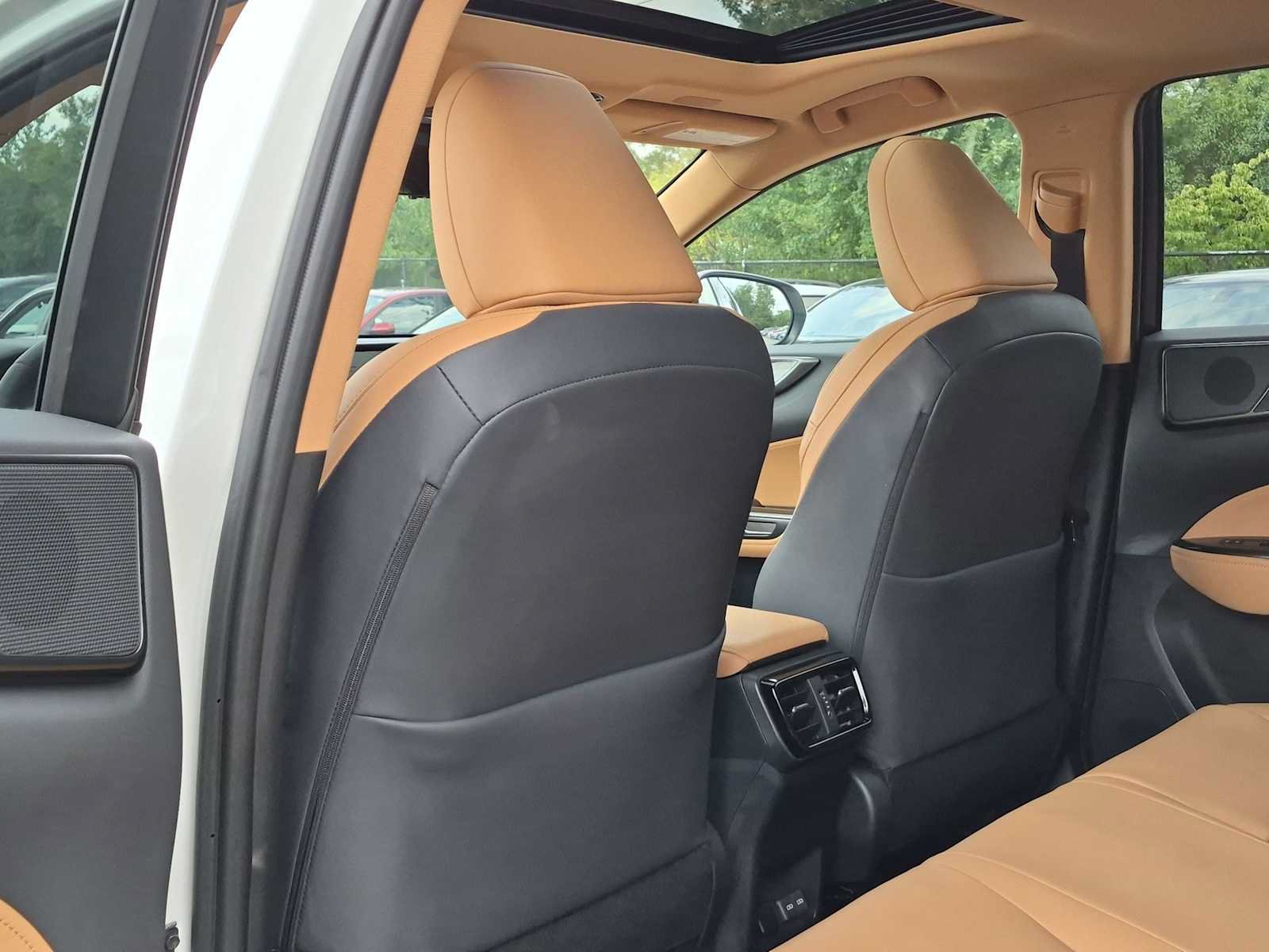 Used 2024 Lexus NX 350h AWD image 19