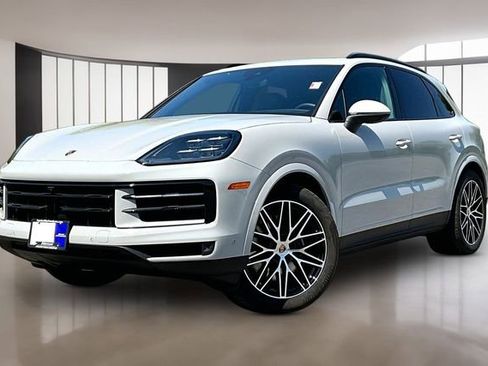 Used 2026 Porsche Cayenne image 1