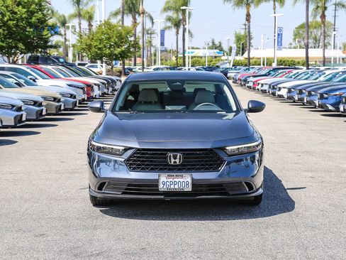 Used 2023 Honda Accord EX image 2