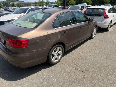 Used 2014 Volkswagen Jetta TDI FWD image 8