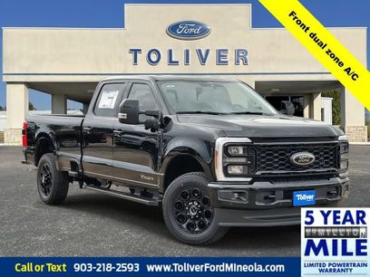 New 2026 Ford F350 Lariat w/ Black Appearance Package