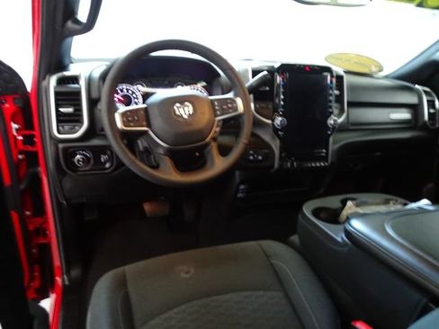 Certified 2026 RAM 2500 Big Horn AWD/4WD image 5